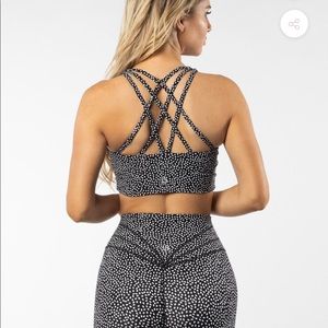 Buff bunny revolution bra. Boss print